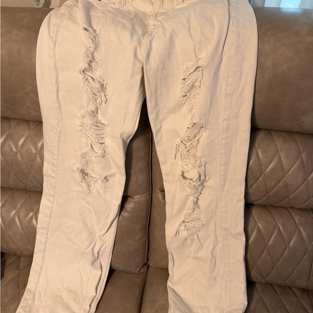Women's Distressed White Jeans - Classic Ripped Style
